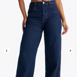 Pantalón azul ancho