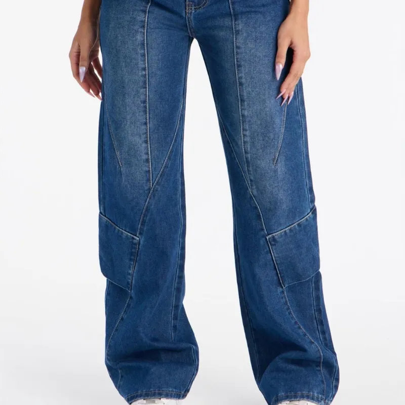 Pantalón azul recortes