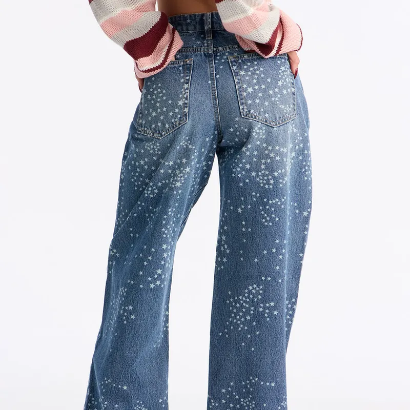 Pantalón de estrellas blancas