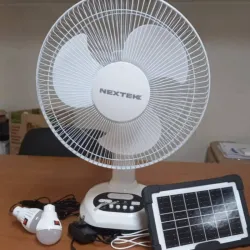 Ventilador recargable de mesa