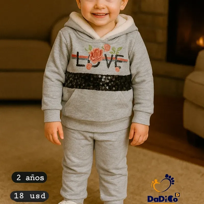 Conjunto abrigado para niñas 9