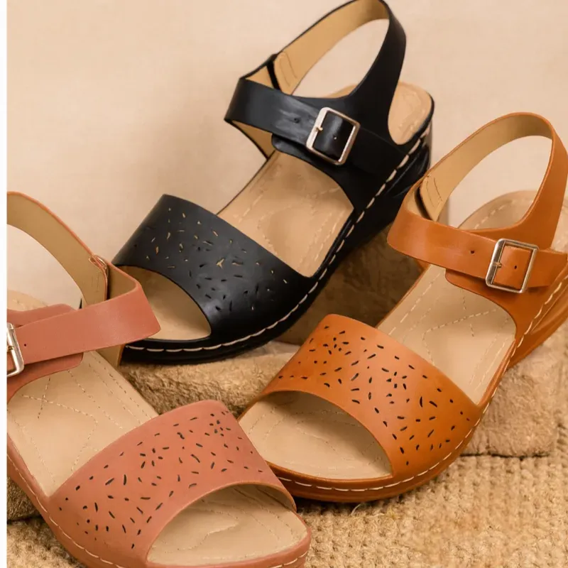 Sandalias con Hebilla y Correa