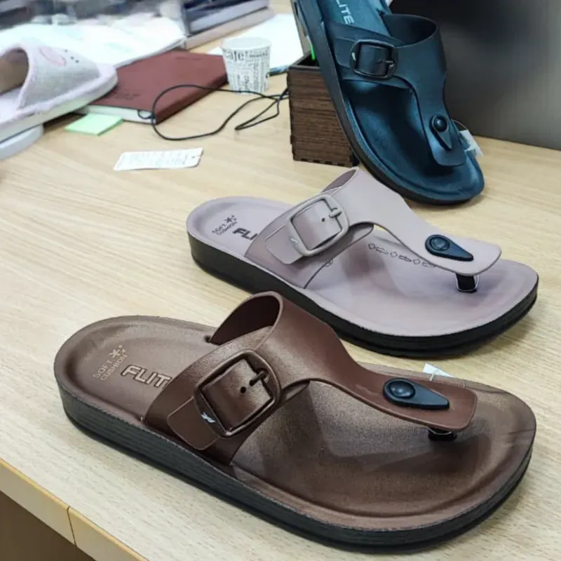 Sandalias descalsadas