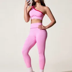 Conjunto deportivo rosa