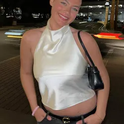 Blusa de satén blanco