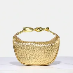 Cartera dorada 