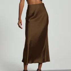 Falda de satén marrón