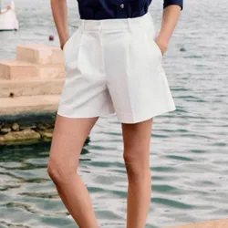 Short blanco