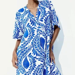 Vestido azul y blanco