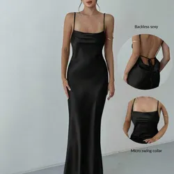 Vestido de satén negro