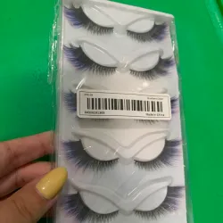 Pestañas azules