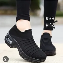 Tenis negro