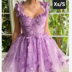 Vestido morado mariposas
