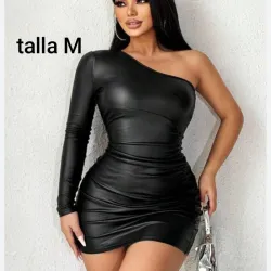 Vestido negro petrolero