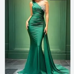 Vestido verde oscuro corte sirena