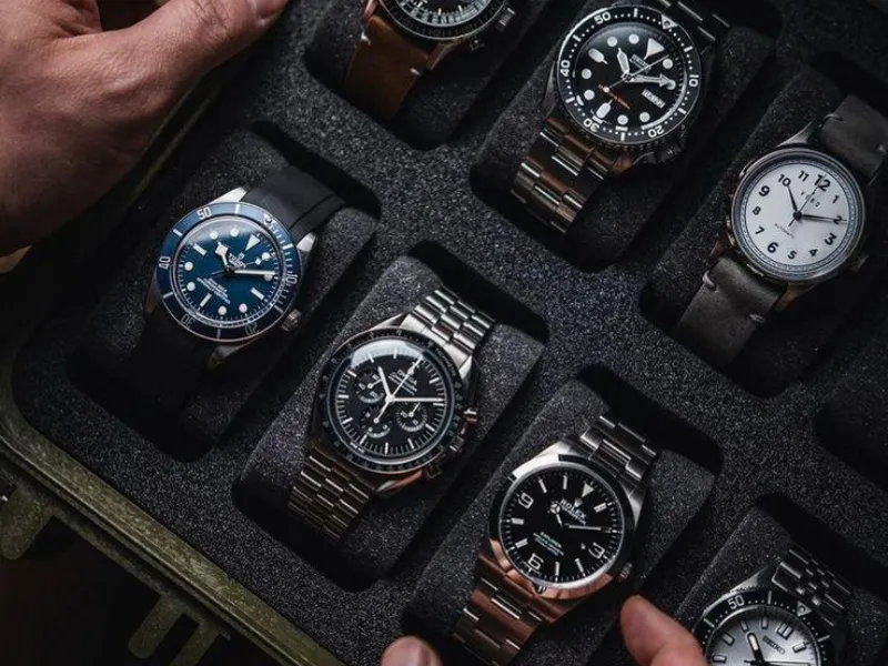 RELOJES