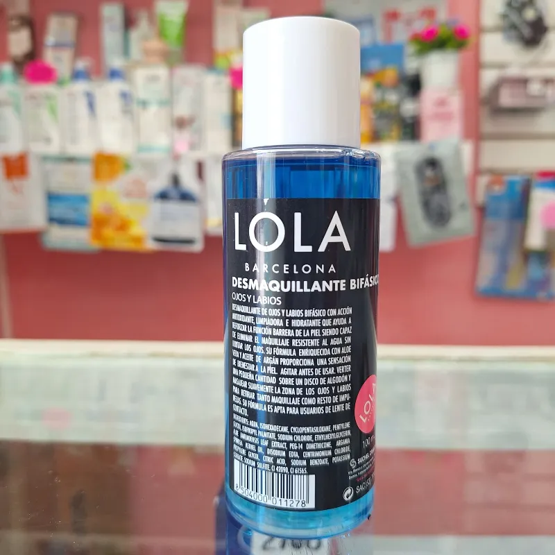 Agua micelar bifásica de Lola 