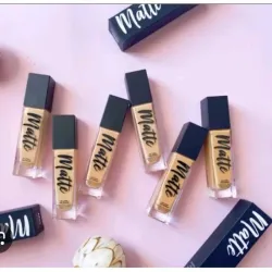 Base liquida matte