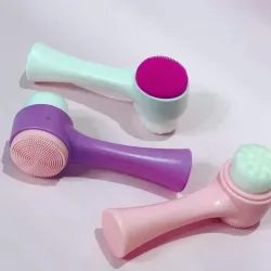Cepillo de limpieza facial 2 en 1 con esponja masajeadora