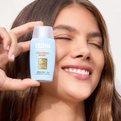 Crema solar ISDIN Fusion Water SPF 50 de uso diario para rostro, textura ultraligera, 50 ml