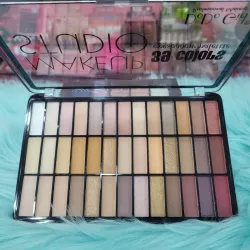 Paleta de 39 colores mates y satinados