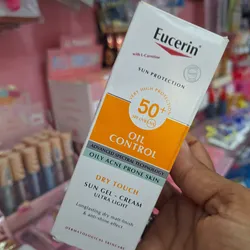 Protector solar con control de aceite Eucerin Sun Gel-Cream Oil Control SPF 50+