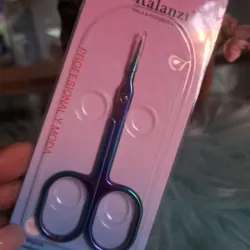 Tijera para cutícula