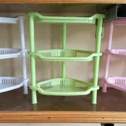 Esquineros de meseta de 3 pisos