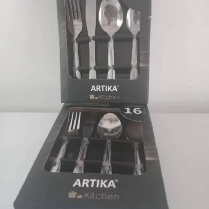 Set de 16 cubiertos 