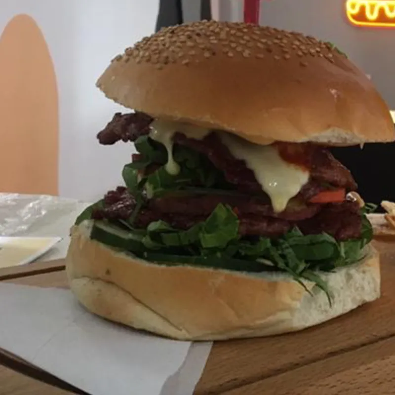 Súper Danis Burguer de Res 