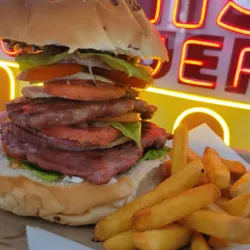 Súper Danis Burguer Pá Todos de Cerdo