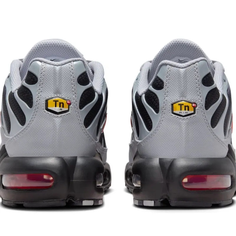 AIR MAX PLUS