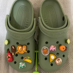 Crocs color verde