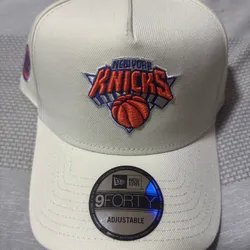 Men's New Era Tan New York Knicks Basic 9TWENTY Adjustable Hat
