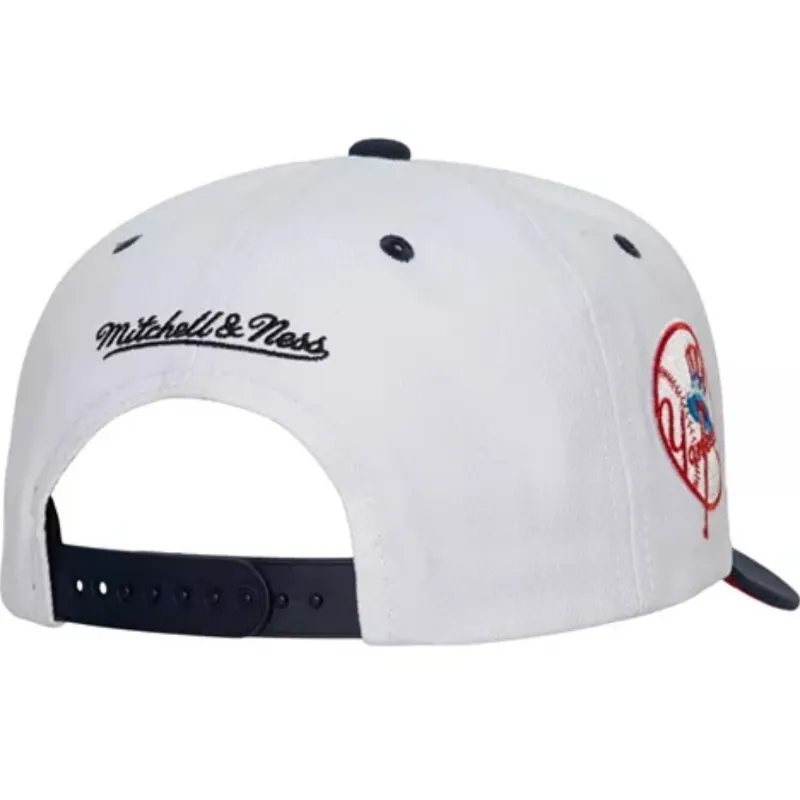 Mitchell & Ness Men's White New York Yankees Cooperstown Collection Pro Crown Snapback Hat