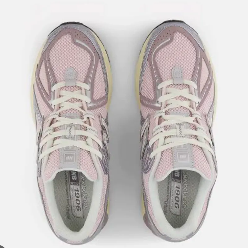 New balance 1906 Rose sugar