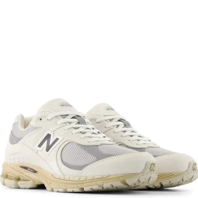 New balance 2002R