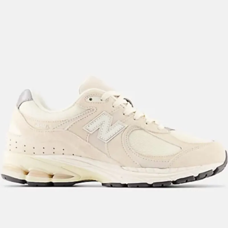 New balance 2002R