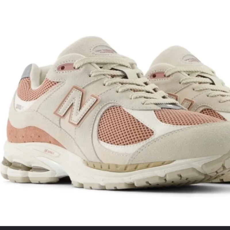 New balance 2002R