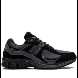 New balance 2002R