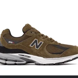 New balance 2002R