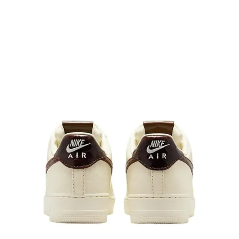 Nike Air Force 1 '07 Beige