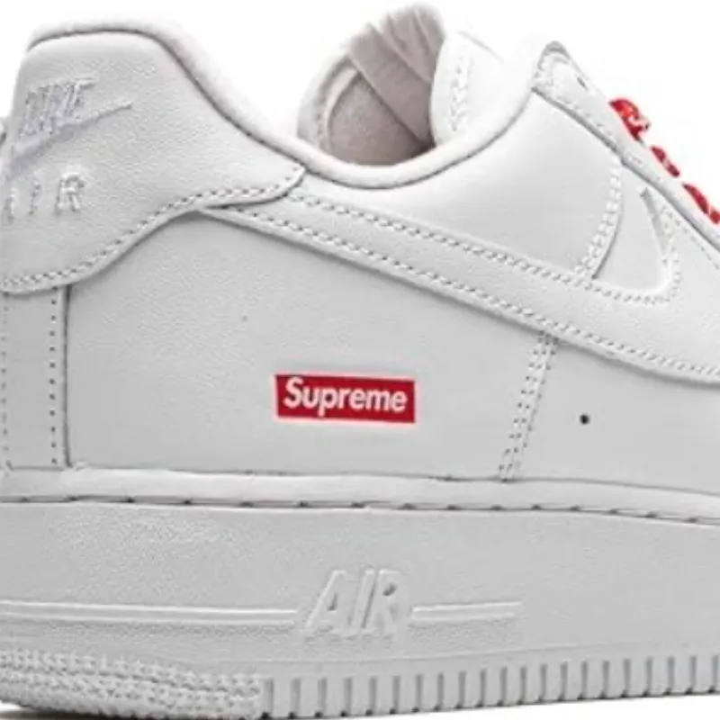 Nike Air Force 1 Supreme”