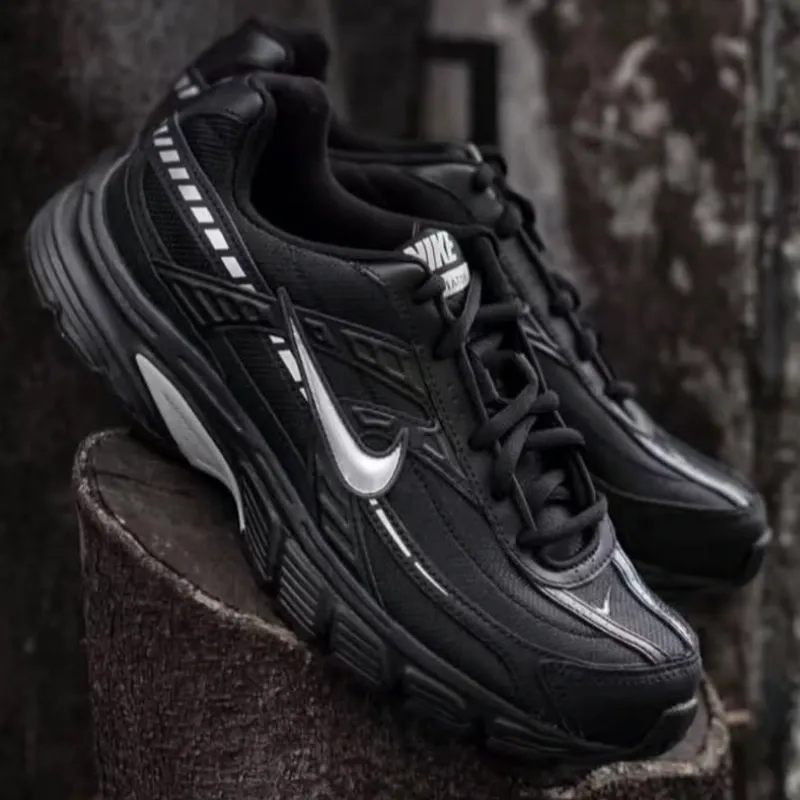 Nike Initiator