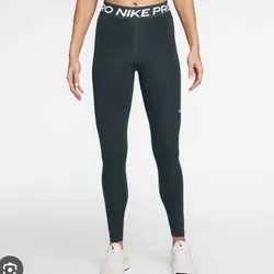 Nike Pro