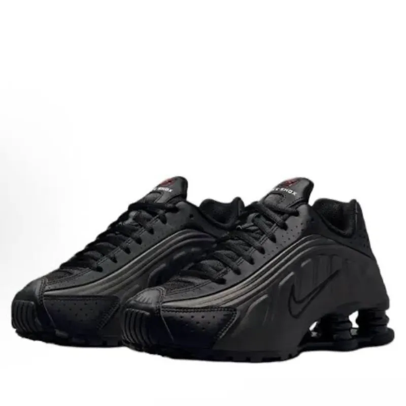 Nike Shox R4 ‘Triple Black