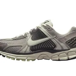 Nike Zoom Vomero 5