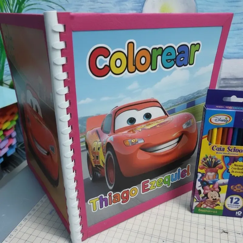Combo Libro de colorear personalizado. Y caja de colores 