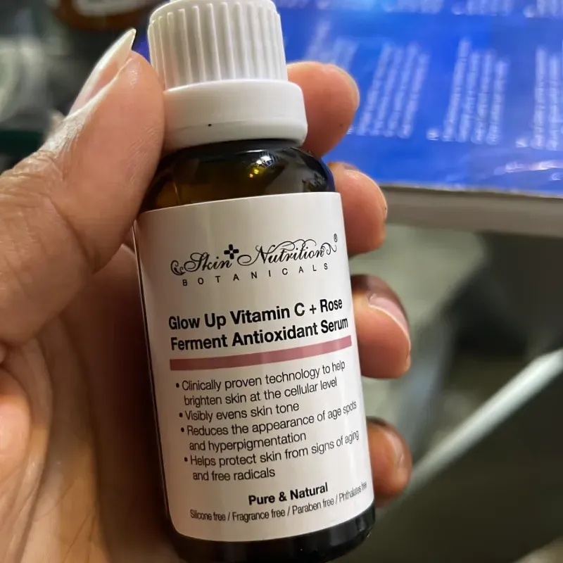 🌸Serum Facial de Vitamina C Glow 🆙 con Fermento de Rosas🌸