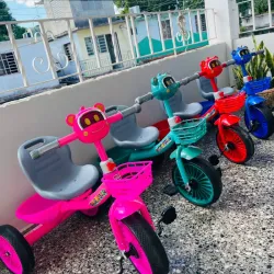Triciclo de niño 
